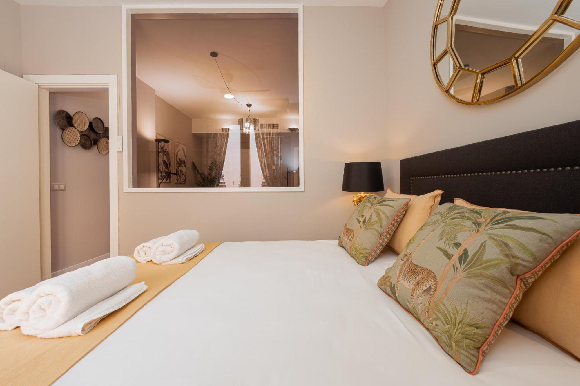 C31 Deluxe Apartment Into Cathedral Square Malaga Ngoại thất bức ảnh